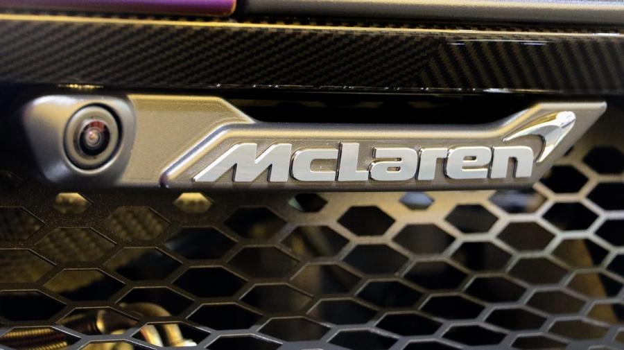 Логотип McLaren MSO Senna (Cerberus Pearl) (1 of 500) 2019 года  (фото 37 из 60)